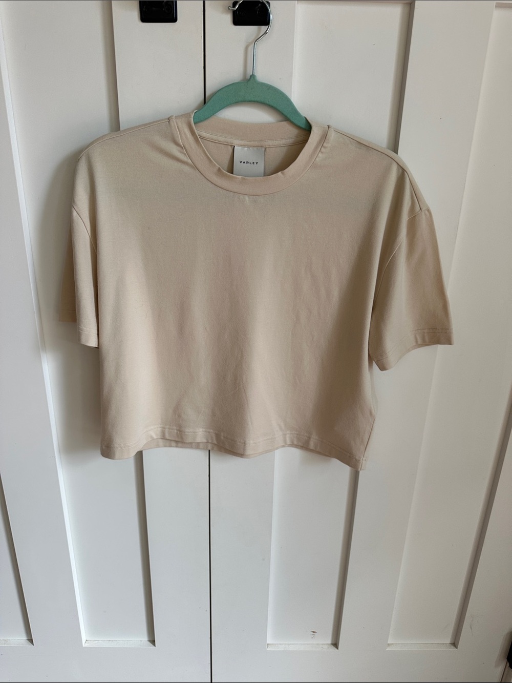 Varley Boxy Cropped Tee in Light Beige Size XS